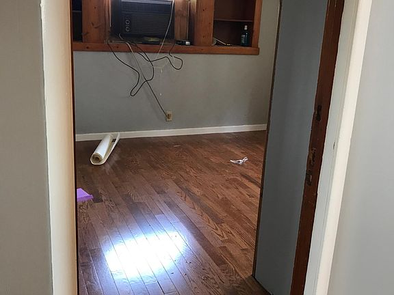 3rd image of 100 Deer Creek Dr #1