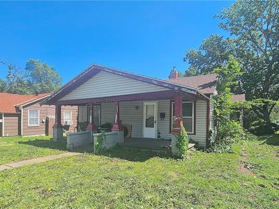 416 E 2nd Ave, Garnett, KS, 66032
