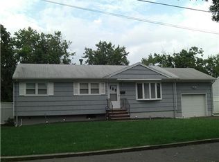 4 Ben Pl, Piscataway, NJ 08854