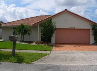 10110 SW 15th Pl, Davie, FL 33324