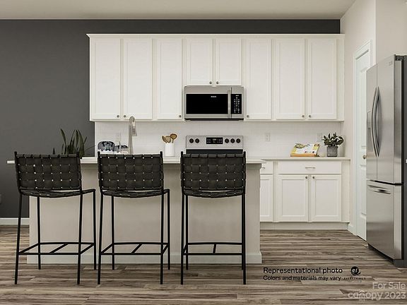 3rd image of 15712 Country House St #8