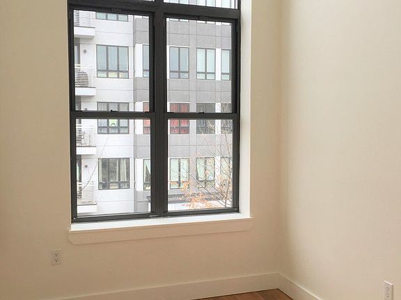 5th image of 1426 Dekalb Ave #3A