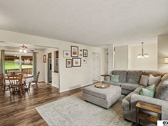 4th image of 3002 Cottonwood Ln