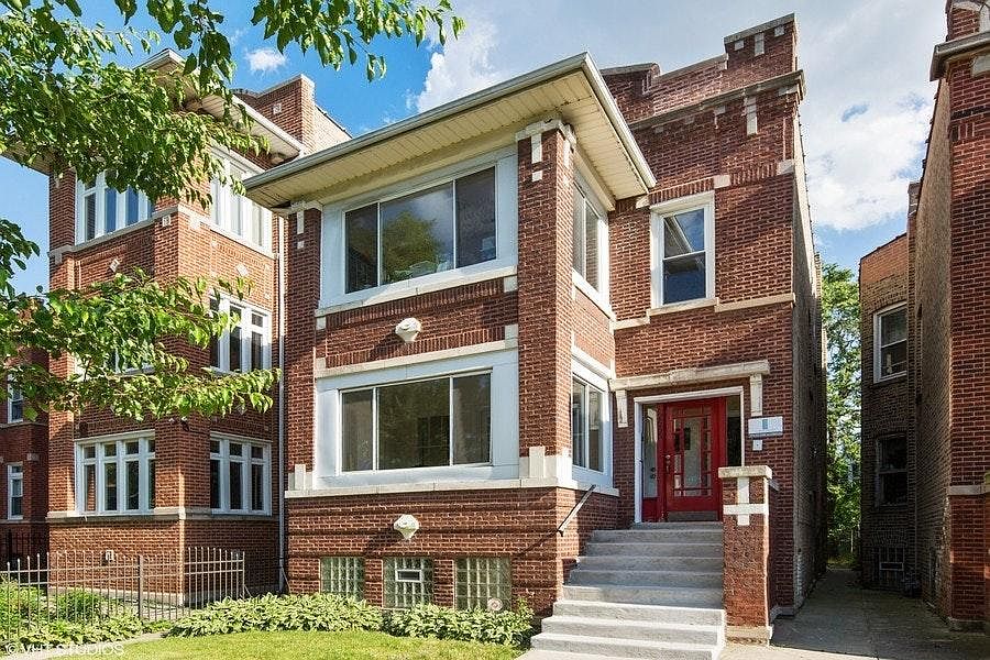 1st image of 2655 W Leland Ave #1