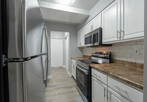 2nd image of 1204 Terra Hill Dr #B43bd7cd8