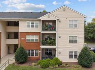 920 Masters Row APT D, Glen Allen, VA 23059