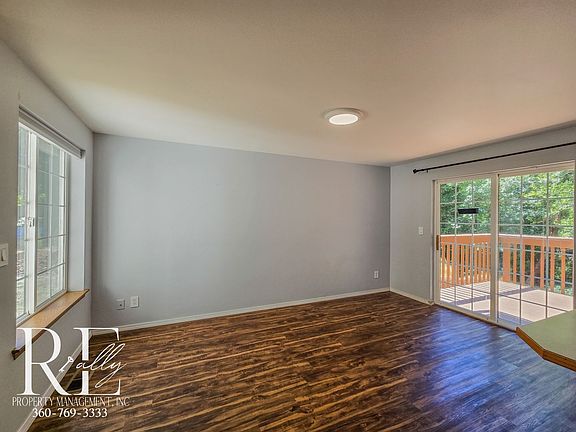 5th image of 7665 Clover Blossom Ln NE
