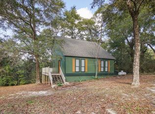 16 Via Internacional, Defuniak Springs, FL 32435