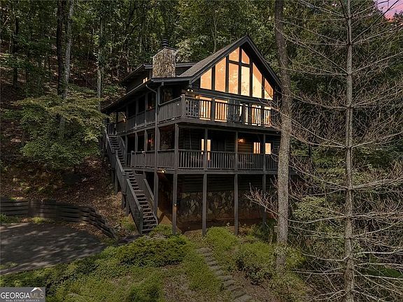 2nd image of 2025 Quail Cove Dr