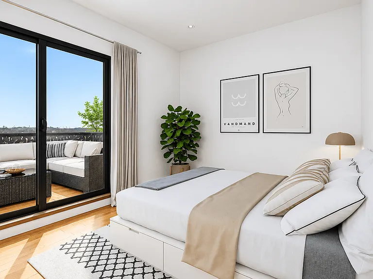1270 Hancock St #4R — Photo 4