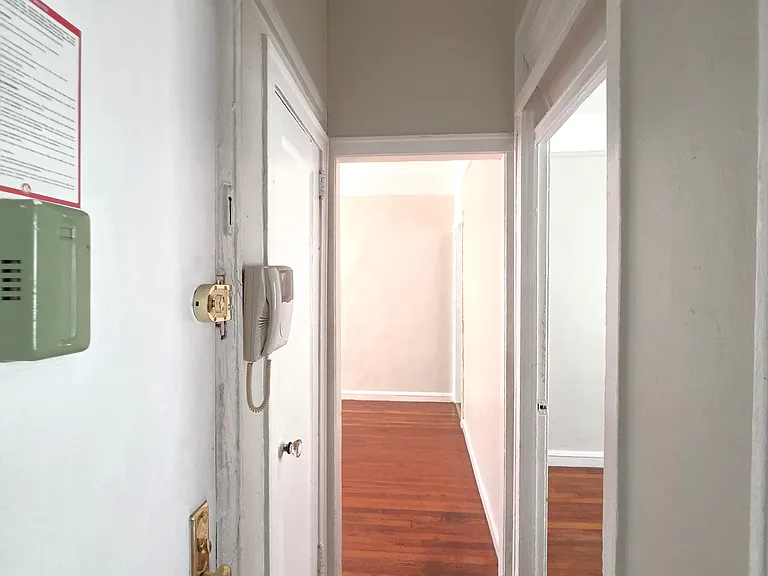 21-15 33rd St #2F — Photo 11