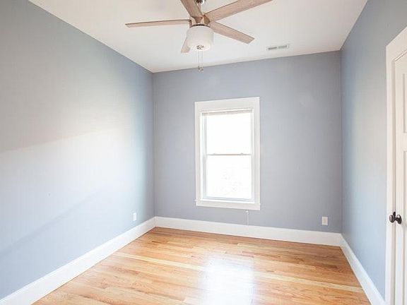 3rd image of 715 Delta Ave