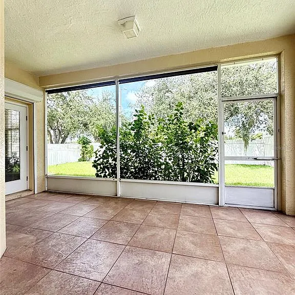 30533 Lettingwell Cir — Photo 5