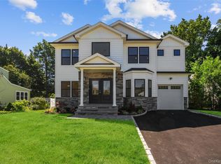 19 Cypress Ave, Bethpage, NY 11714