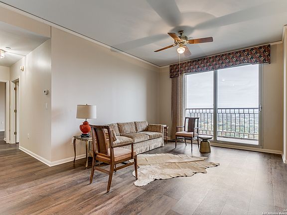 4th image of 1 TOWERS PARK LN #2202