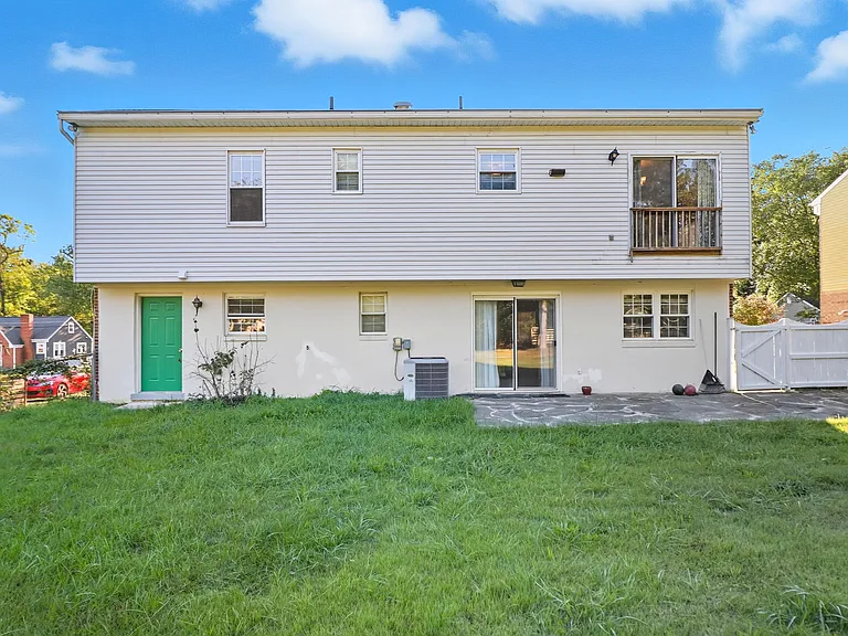 8136 Comet Dr — Photo 25