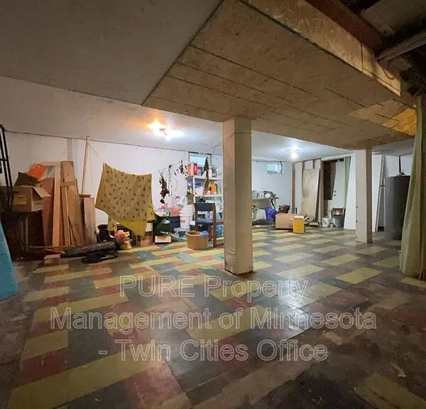 237 Cedar Lake Rd N #2 — Photo 20