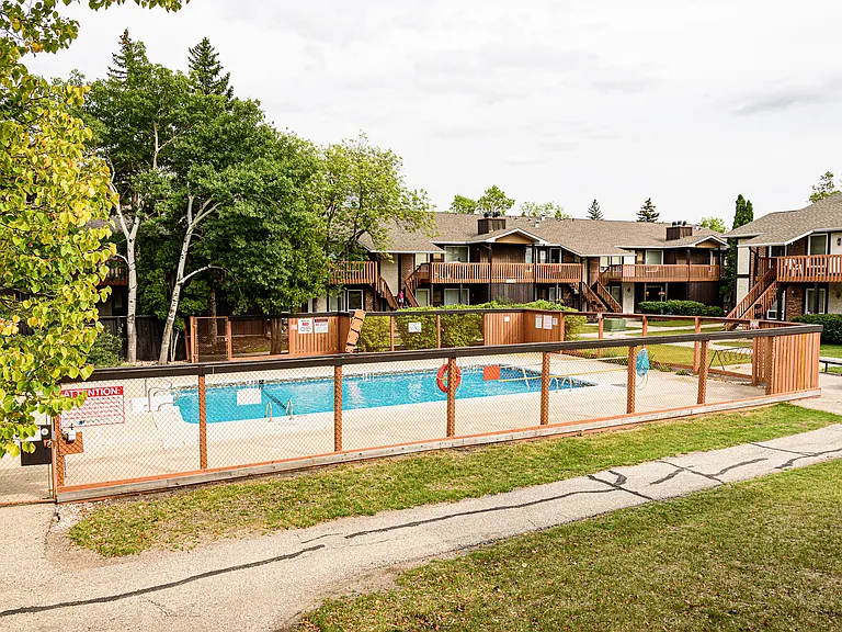 5 Lake Crest Rd — Photo 6