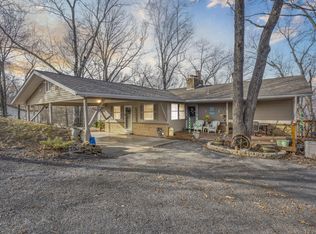 201 Ance Acres Ln, Reeds Spring, MO 65737