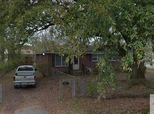 2682 Louise Dr, North Charleston, SC 29405