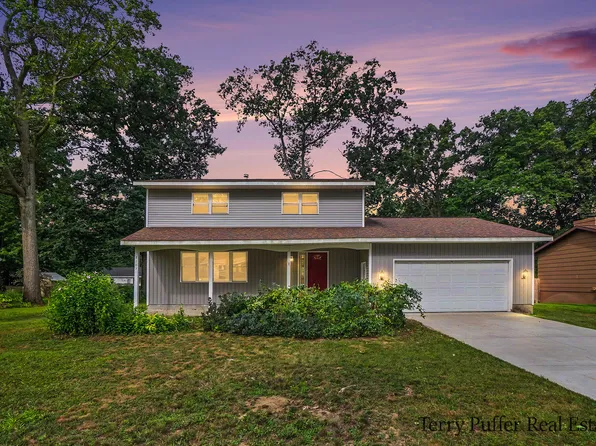 1107 Lancelot Dr, Muskegon, MI 49445