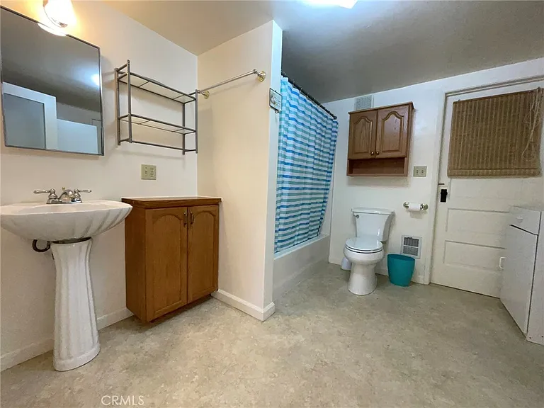 21455 Delta Way #2 — Photo 35