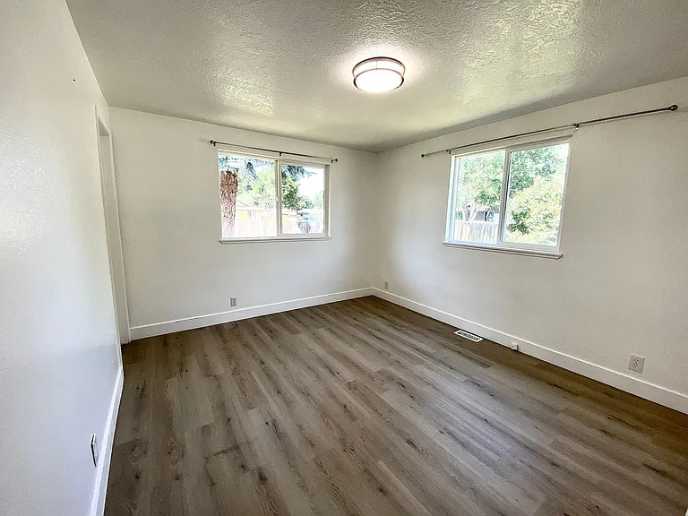 3911 S Minuteman Way — Photo 23