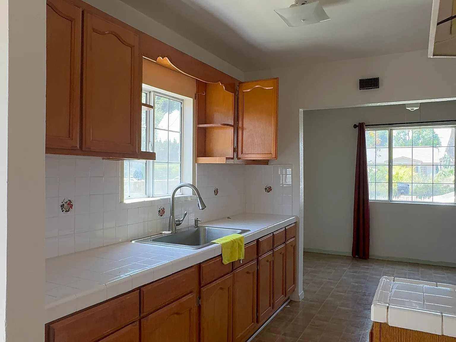 2 bed, $2,450 — Photo 3