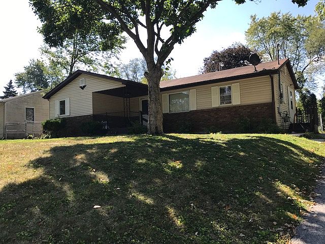 1st image of 7110 Carolina St
