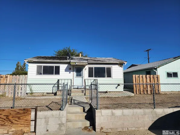 138 B St, Hawthorne, NV 89415
