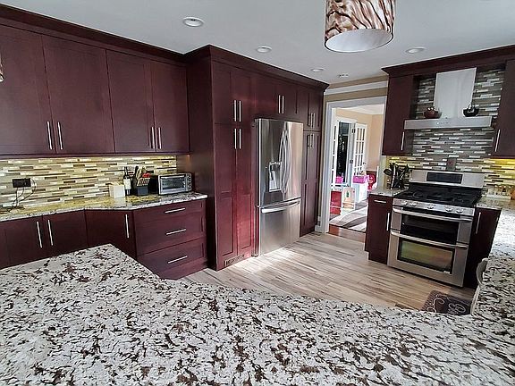 4th image of 189 Jefferson Ln