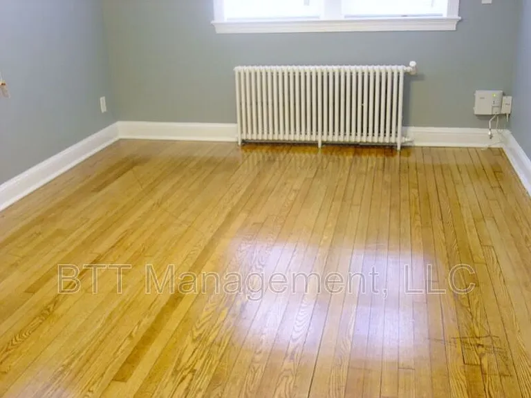 8405 Greenwood Ave #3 — Photo 24