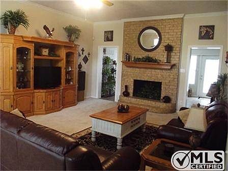1st image of 901 Sierra Vista Dr