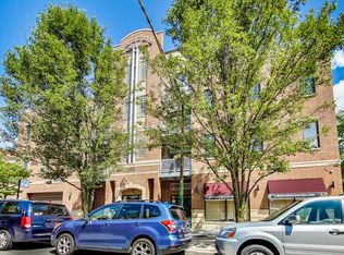 2000 W Berwyn Ave APT 201, Chicago, IL 60625