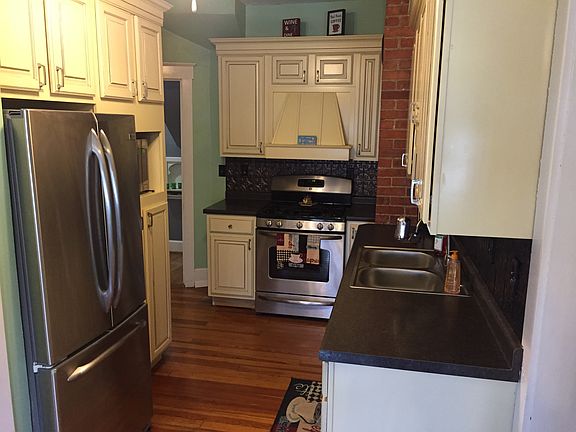 5th image of 103 Woodlawn Ct