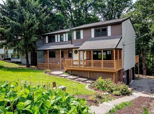 7 Hemlock Dr, Sussex, NJ 07461