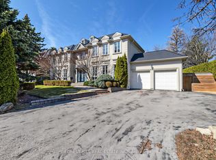 8 Colvestone Rd, Toronto, ON M2L 1X3