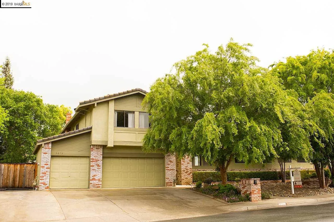 5873 Caulfield Dr photo 1