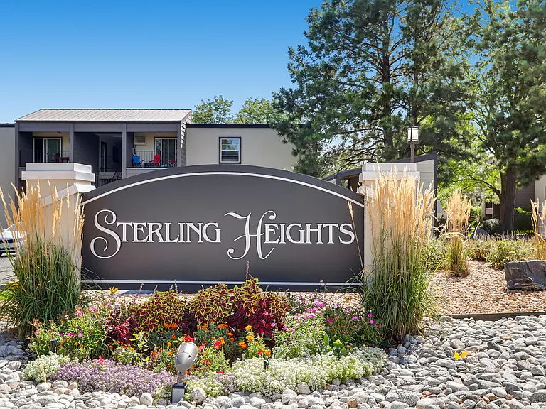 Sterling Heights, Greeley, Co. Apartments