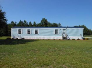 2482 Catherine Lake Rd, Richlands, NC 28574