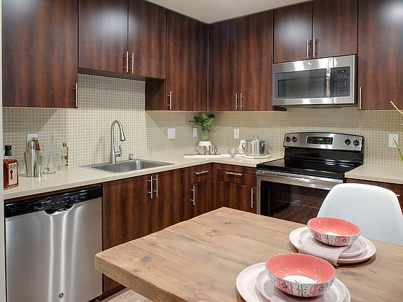5th image of 4863 Willow Rd #H1-406