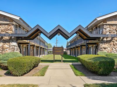 3721 Ruby St APT 206-S, Schiller Park, IL, 60176