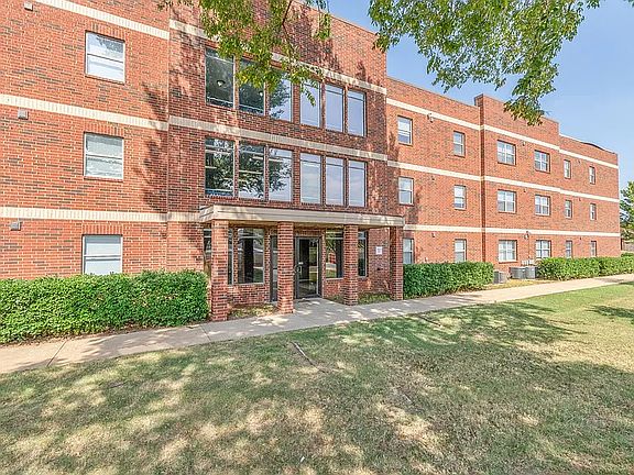 2nd image of 1016 McGowan St #1B-1Ba-400Sqft