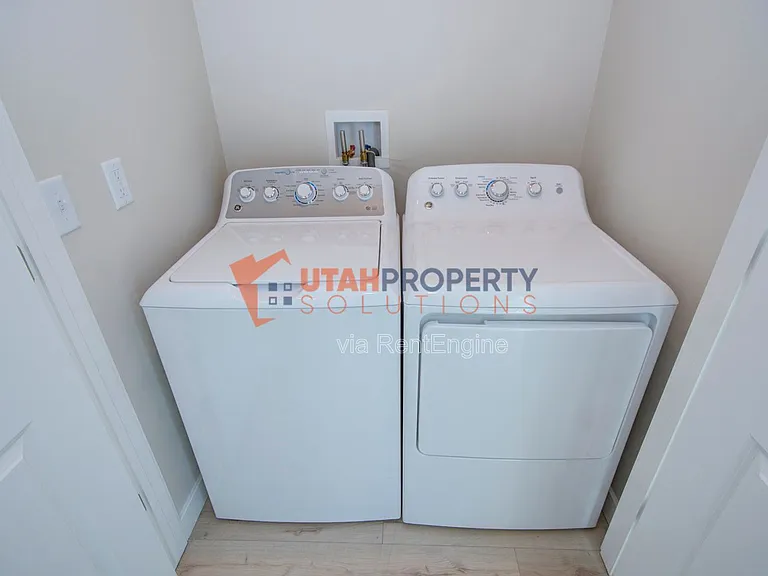 1146 S Redwood Rd #H806 — Photo 22