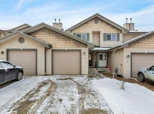 3 N Lark Close, Sylvan Lake, AB T4S 2P6