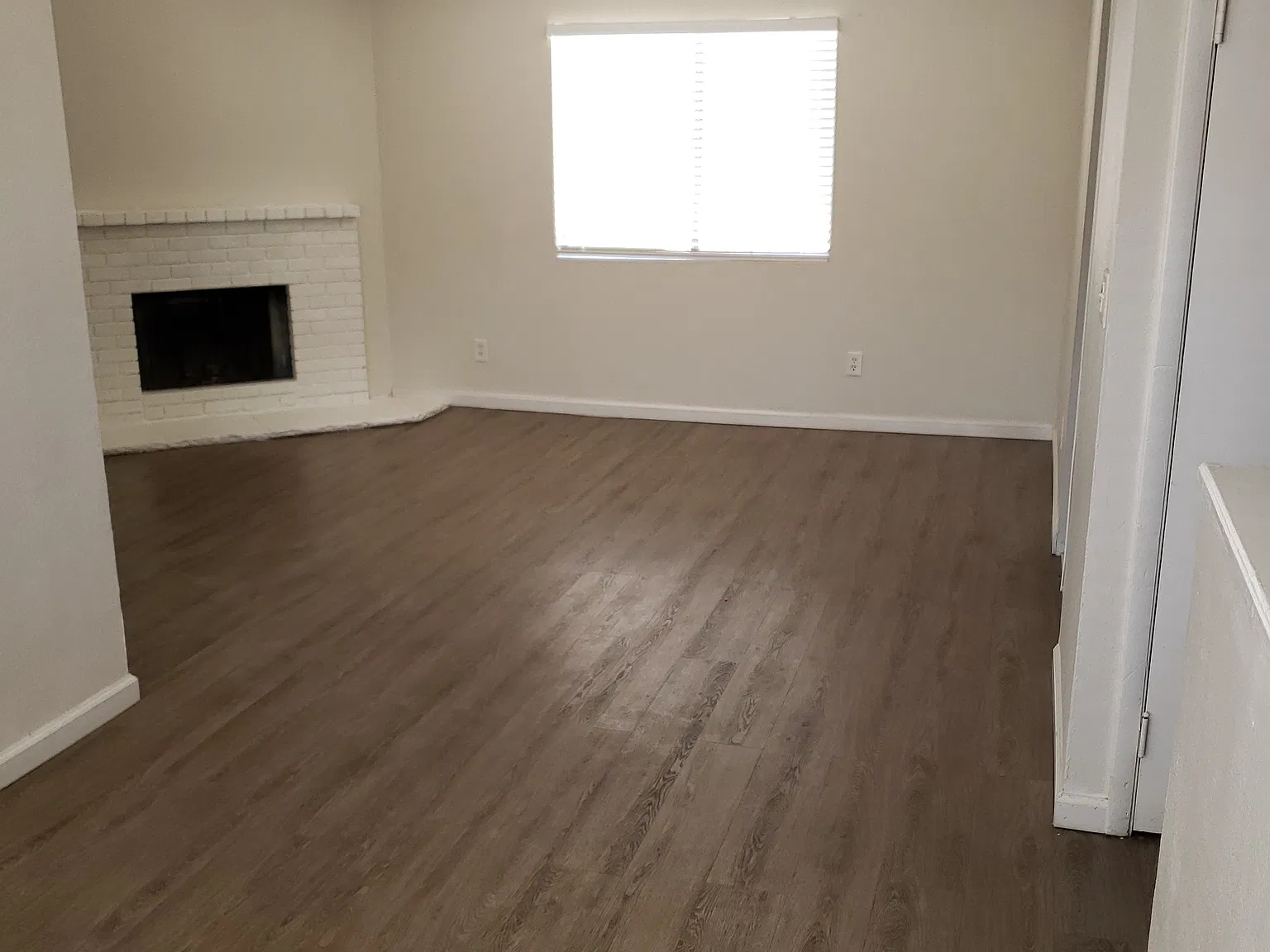 2 bed, 994 sqft, $1,475 — Photo 2