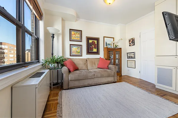 Sold by Douglas Elliman | media 7