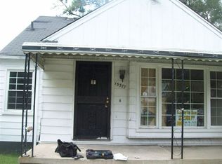 15377 Strathmoor St, Detroit, MI 48227