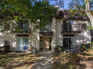 8507 N Akins Rd APT 204, North Royalton, OH 44133