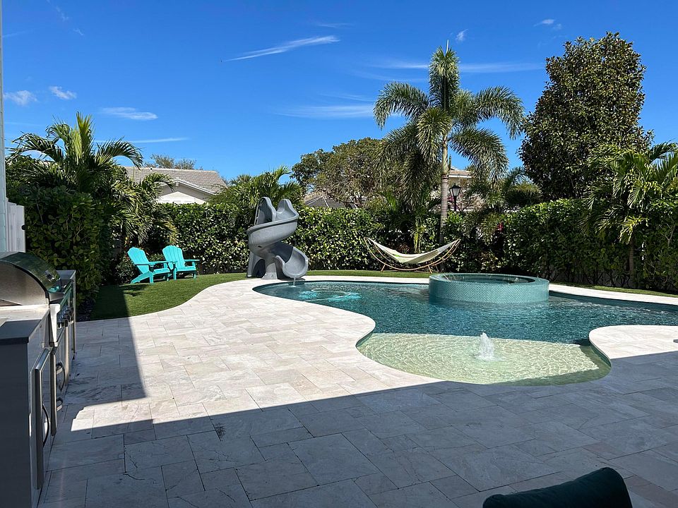 2nd image of 1351 Telfair Drive
